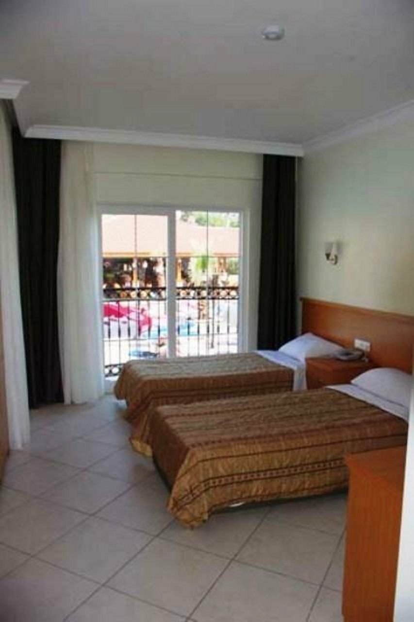 Celay Hotel Oludeniz Exterior photo